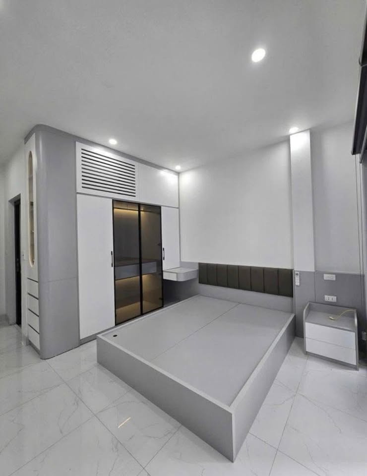 BÁN NHÀ XUÂN LA – TÂY HỒ – LÔ GÓC – 32M² – DƯỚI 10 TỶ